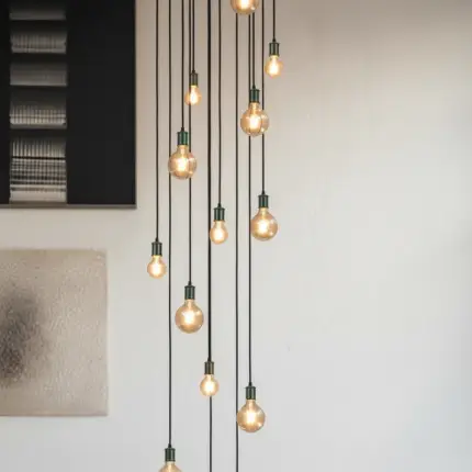 Lustre para sala Pratic 16 lâmpadas dourado pé direito alto - Imagem 4